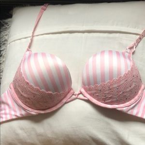 Victoria secret bombshell bra